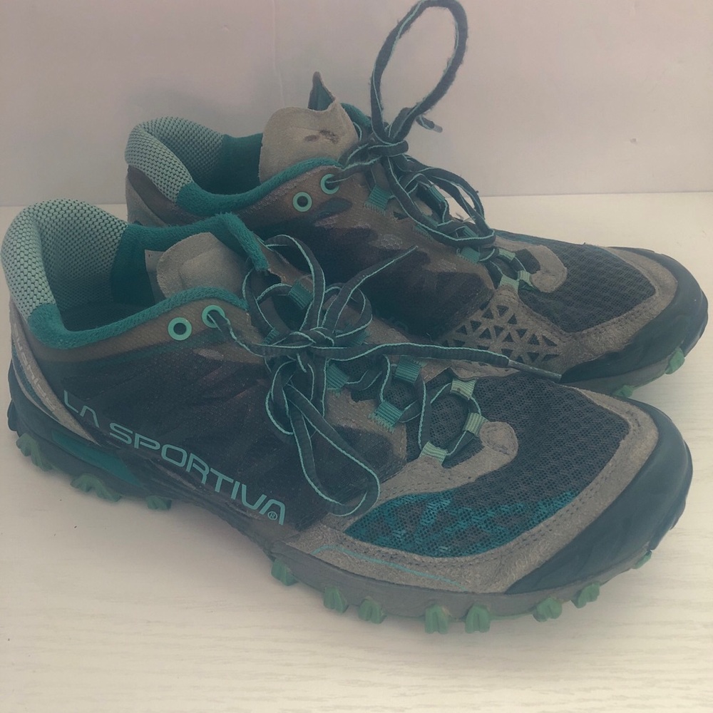 La Sportiva Bushido  Women’s Size 8.5  Gray Teal EUR Trail Running Shoes